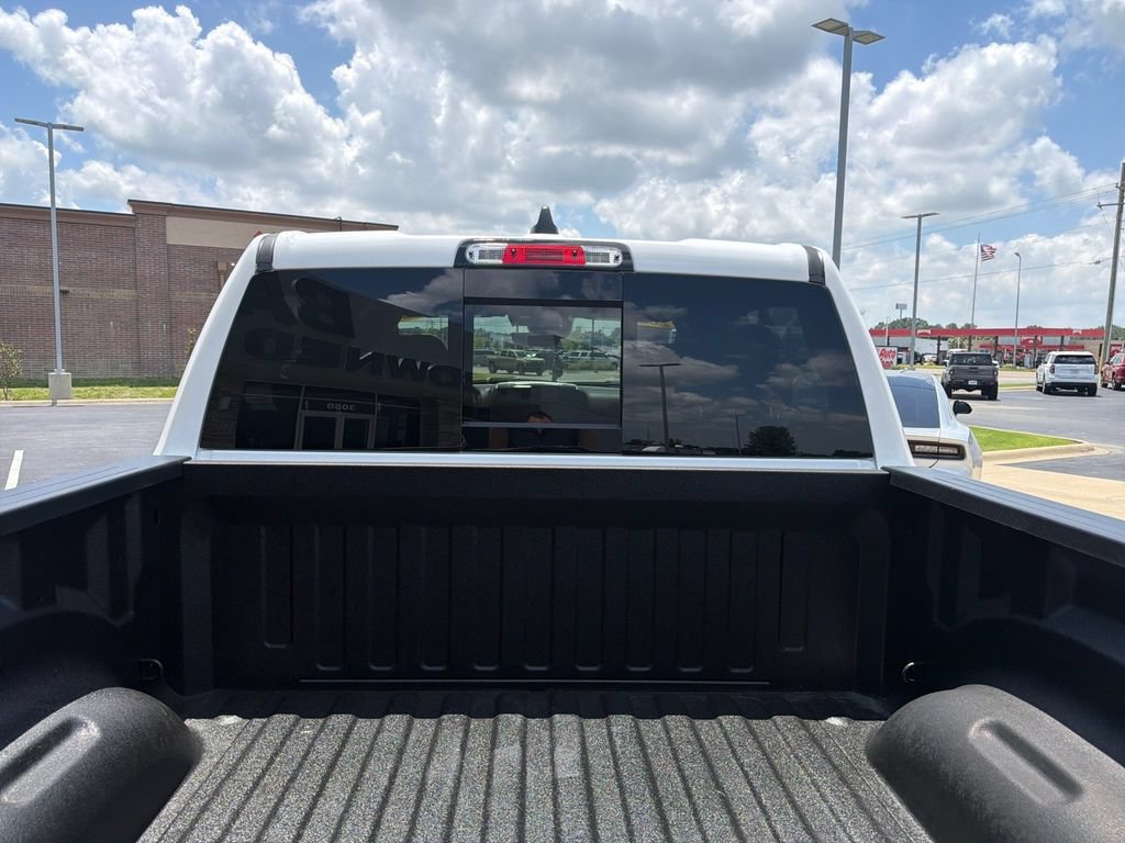Used 2025 RAM 1500 Big Horn AWD/4WD image 7