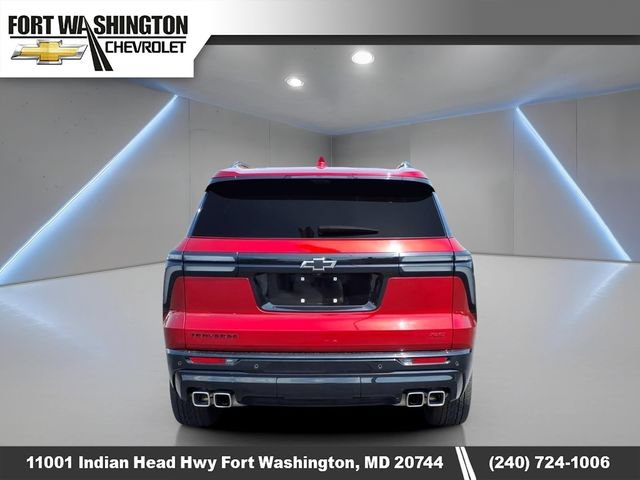Used 2025 Chevrolet Traverse RS w/ LPO, Floor Liner Package FWD image 4