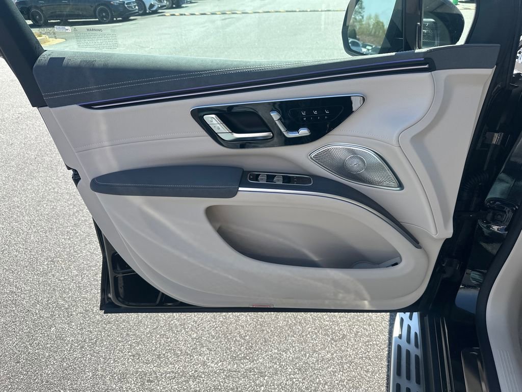 New 2026 Mercedes-Benz EQS 400 4MATIC SUV image 10