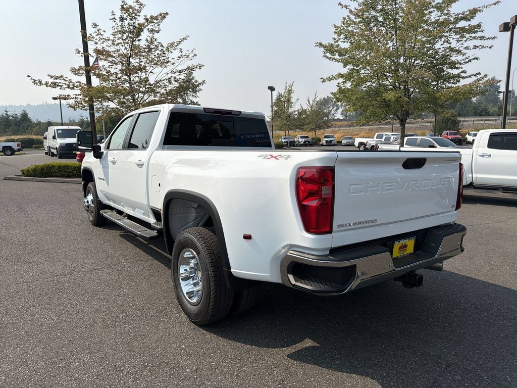 New 2026 Chevrolet Silverado 3500 LT w/ All Star Edition AWD/4WD image 7