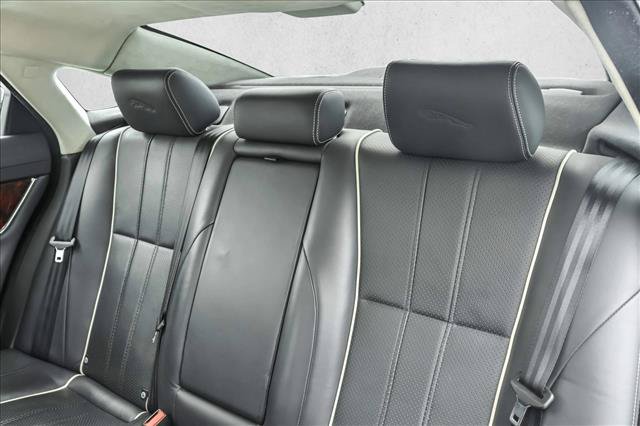 Used 2011 Jaguar XJ L RWD image 22