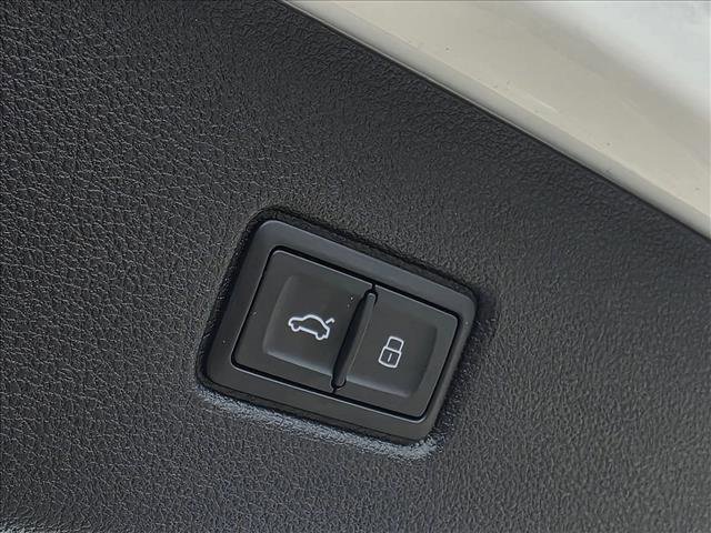 Certified 2023 Audi Q7 2.0T Premium w/ Convenience Package AWD/4WD image 23