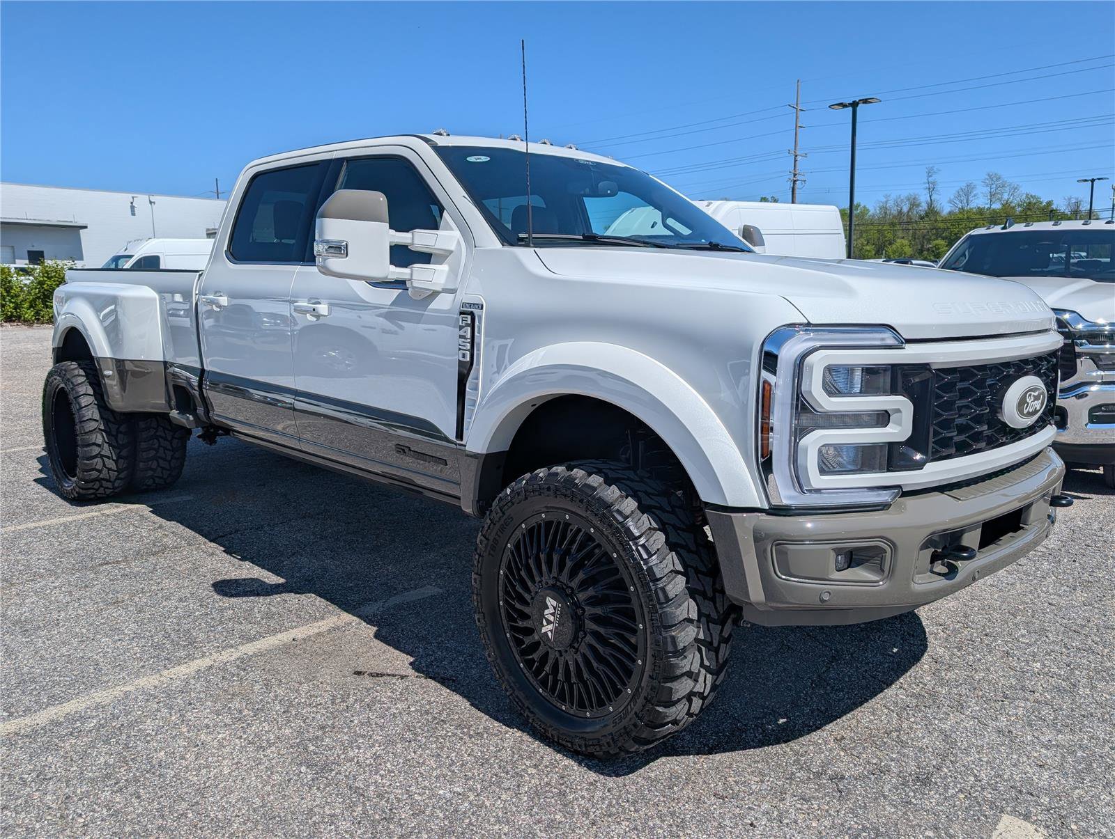 Used 2026 Ford F450 King Ranch w/ FX4 Off-Road Package image 7
