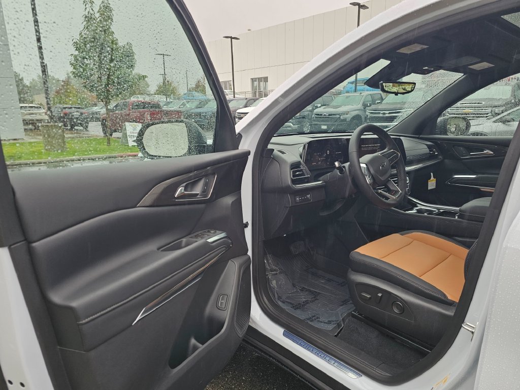 New 2027 Chevrolet Traverse Z71 w/ Driver Confidence Package AWD/4WD image 22