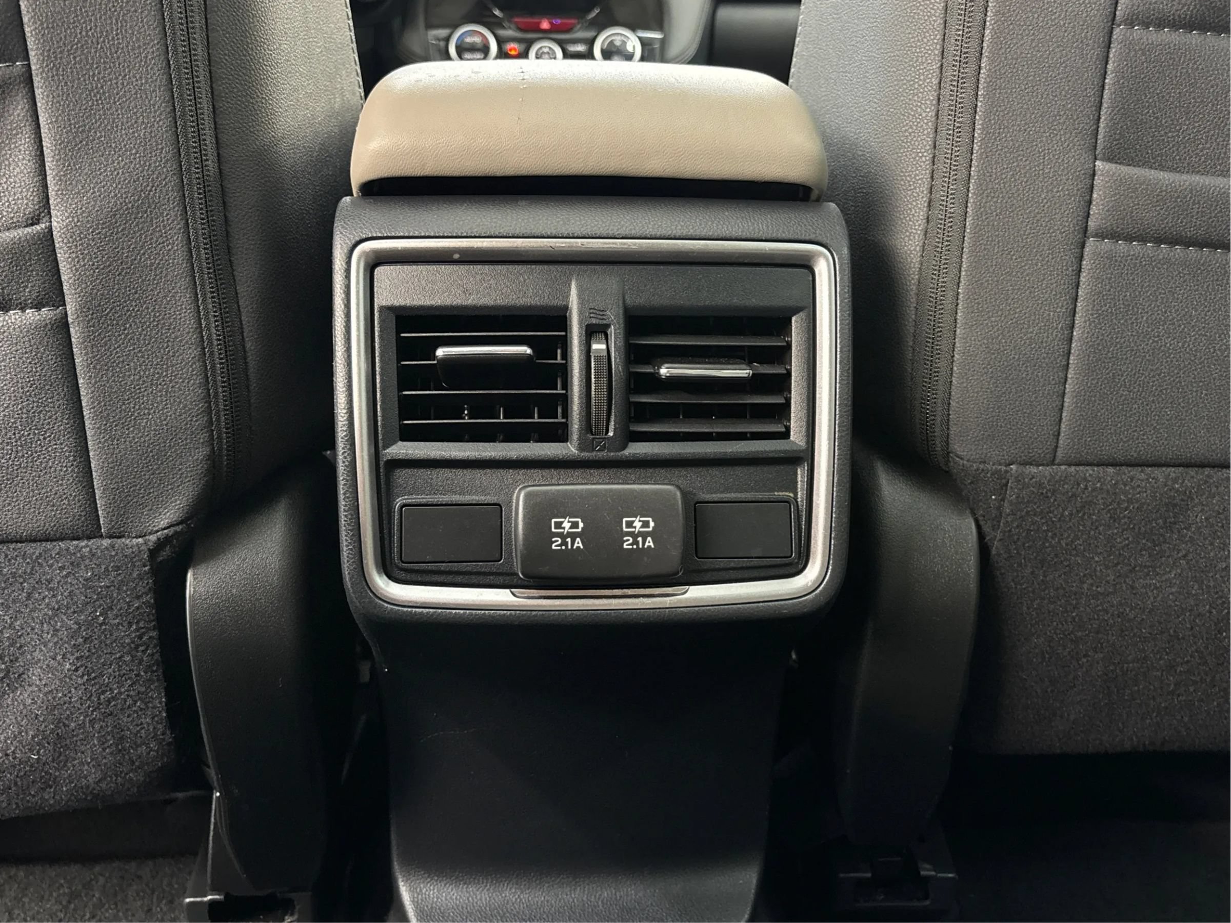 Used 2023 Subaru Forester Premium AWD/4WD image 27