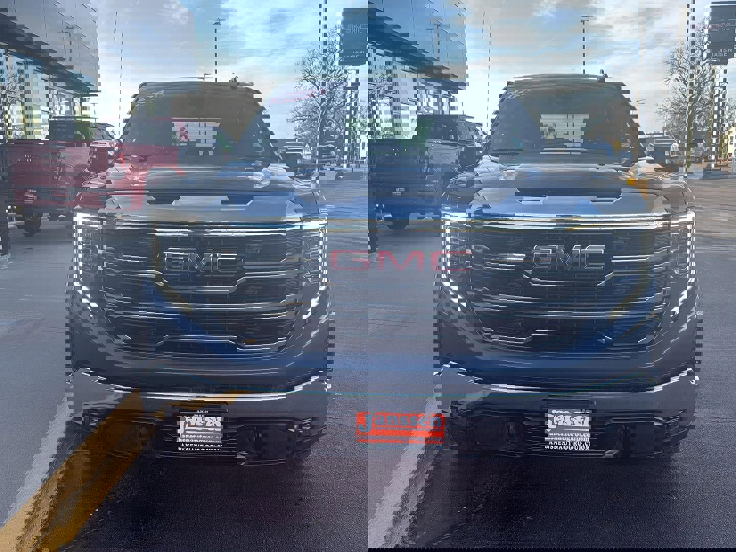 Used 2024 GMC Sierra 1500 SLT image 10