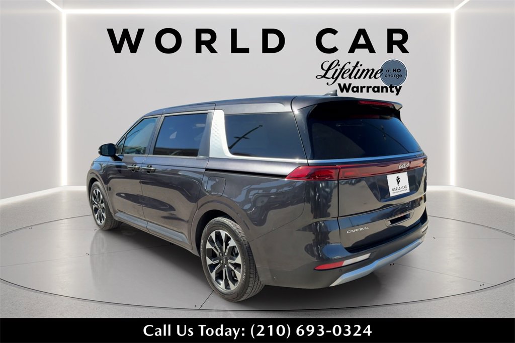 Certified 2024 Kia Carnival EX image 5
