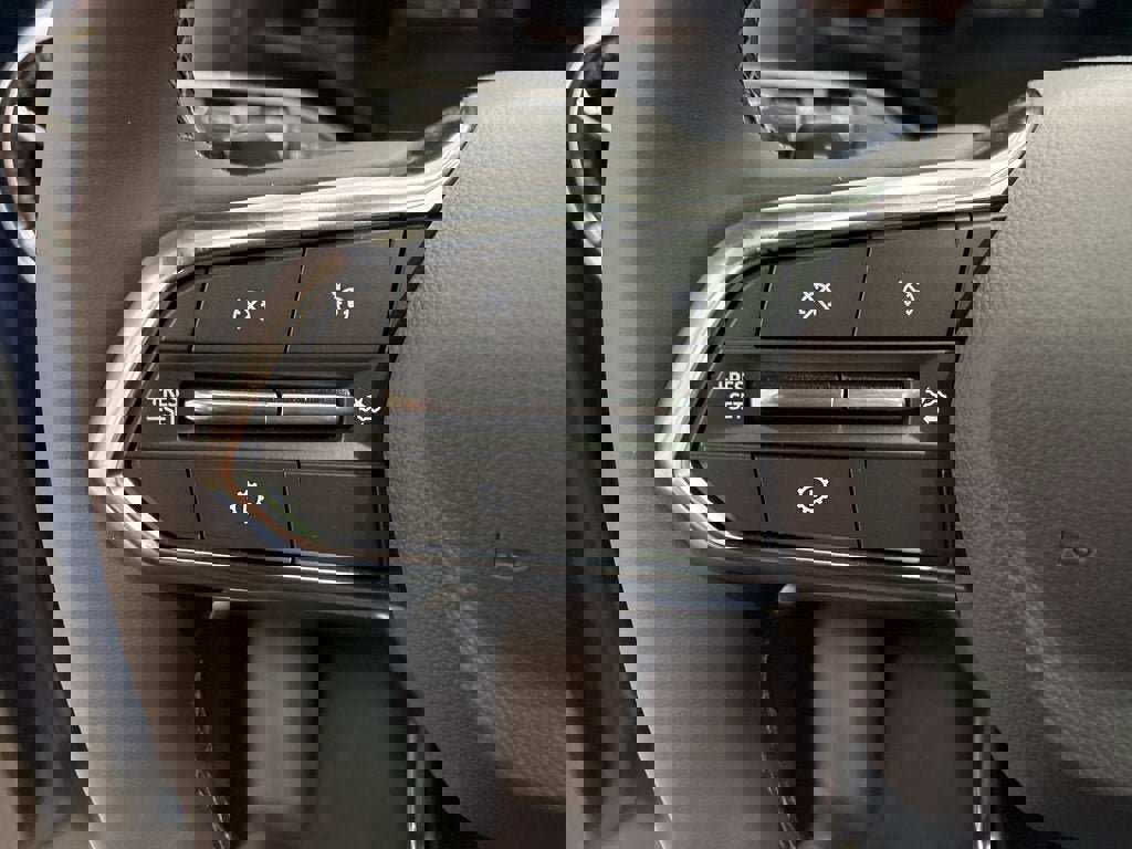 New 2026 Chevrolet Equinox LT w/ Convenience Package II image 23