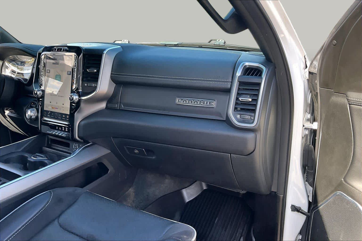 Used 2023 RAM 1500 Laramie AWD/4WD image 18