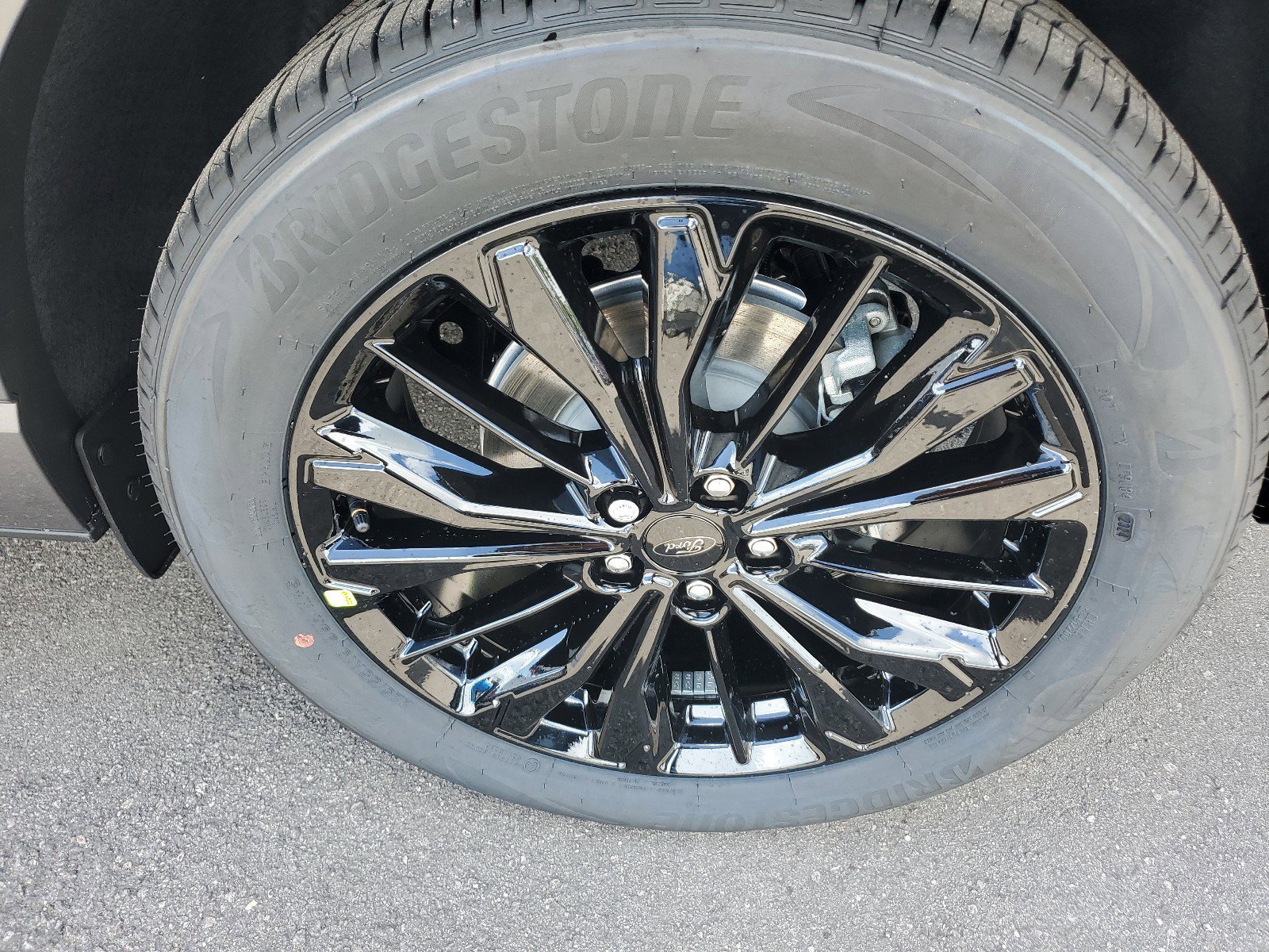 New 2024 Ford Escape ST-Line Elite w/ Premium Technology Package image 7