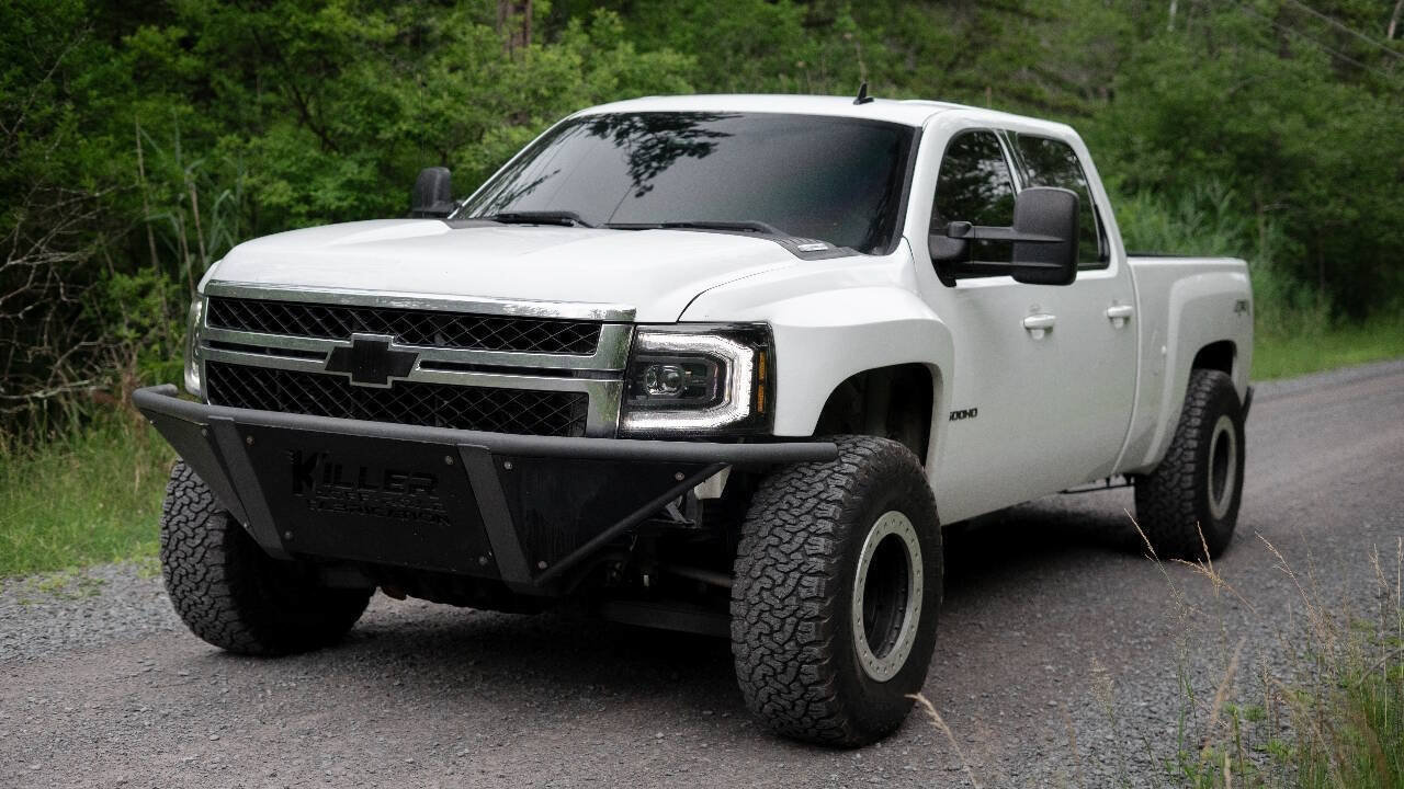 Used 2014 Chevrolet Silverado 2500 LTZ w/ LTZ Plus Package AWD/4WD image 3