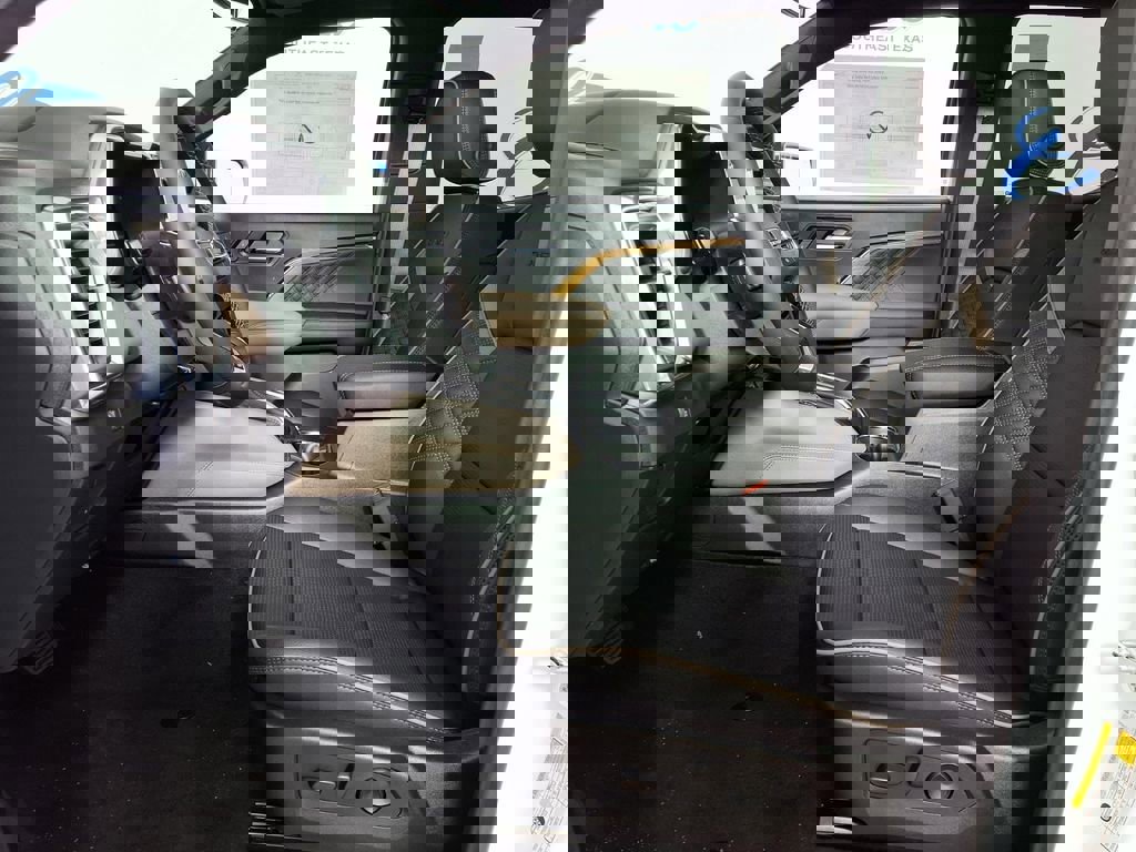 New 2026 GMC Canyon Denali image 8