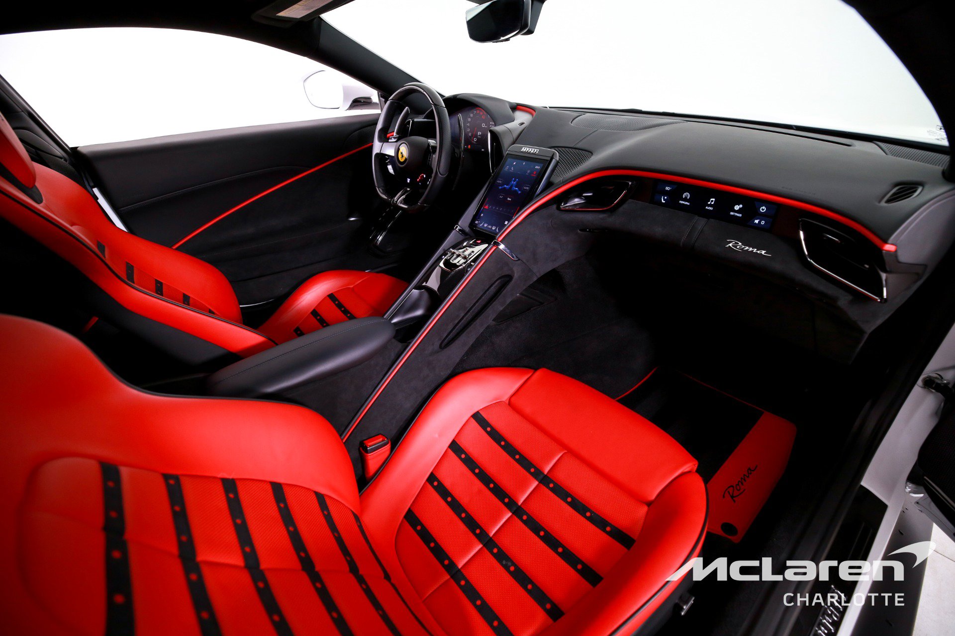 Used 2022 Ferrari Roma image 21