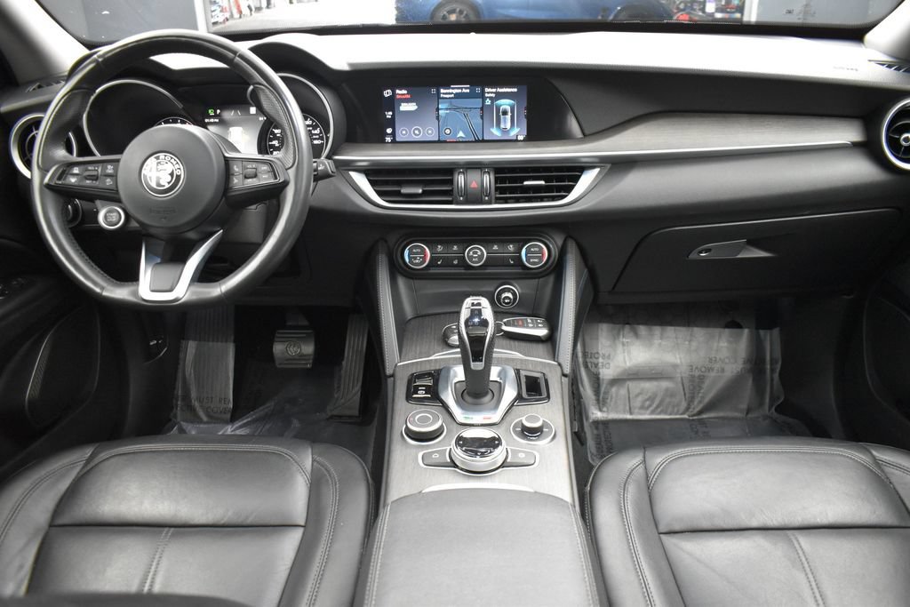 Used 2021 Alfa Romeo Stelvio Ti w/ Active Assist 2 Package TI AWD/4WD image 14