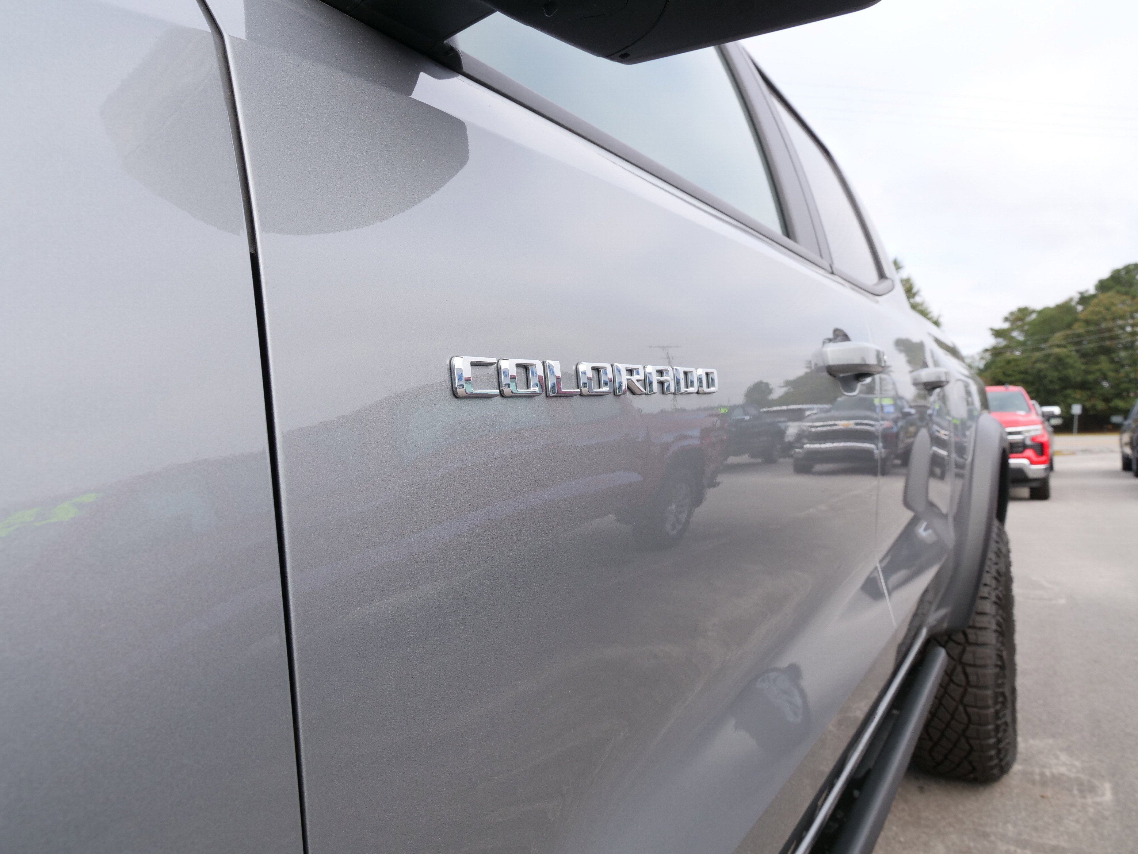 New 2025 Chevrolet Colorado ZR2 w/ Technology Package image 15
