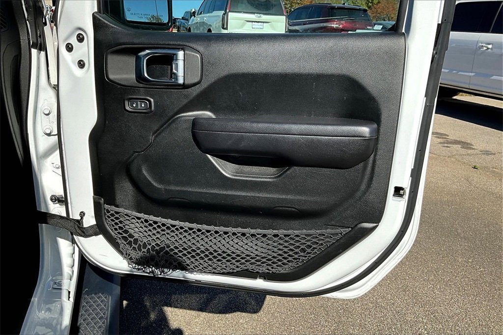 Used 2020 Jeep Gladiator Sport w/ Quick Order Package 24S image 21