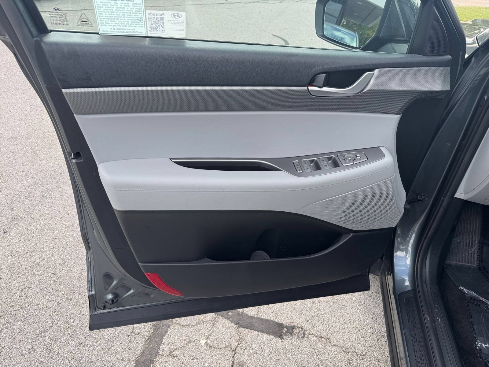 Used 2025 Hyundai Palisade SEL FWD image 18