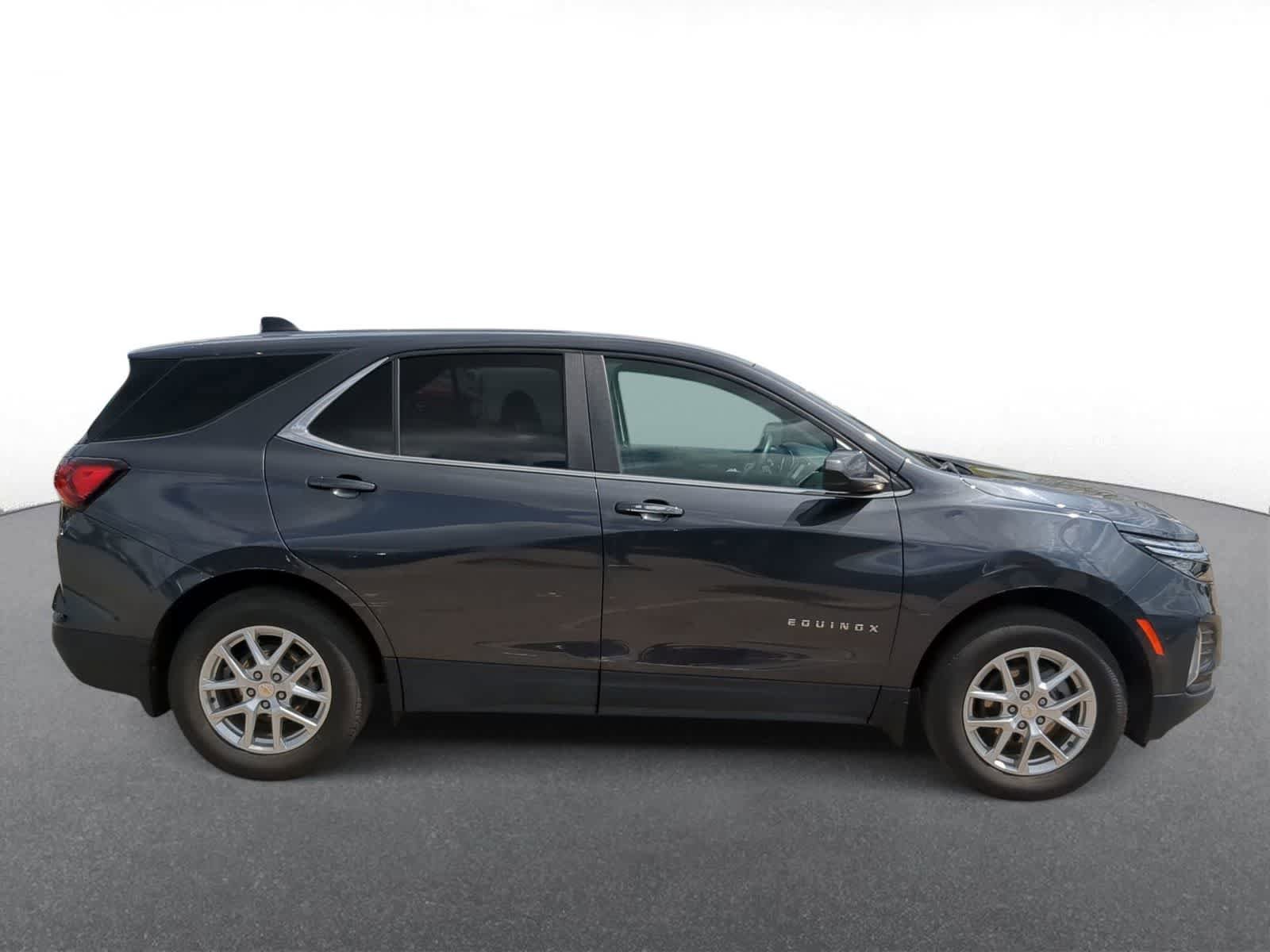 Used 2023 Chevrolet Equinox LT AWD/4WD image 9