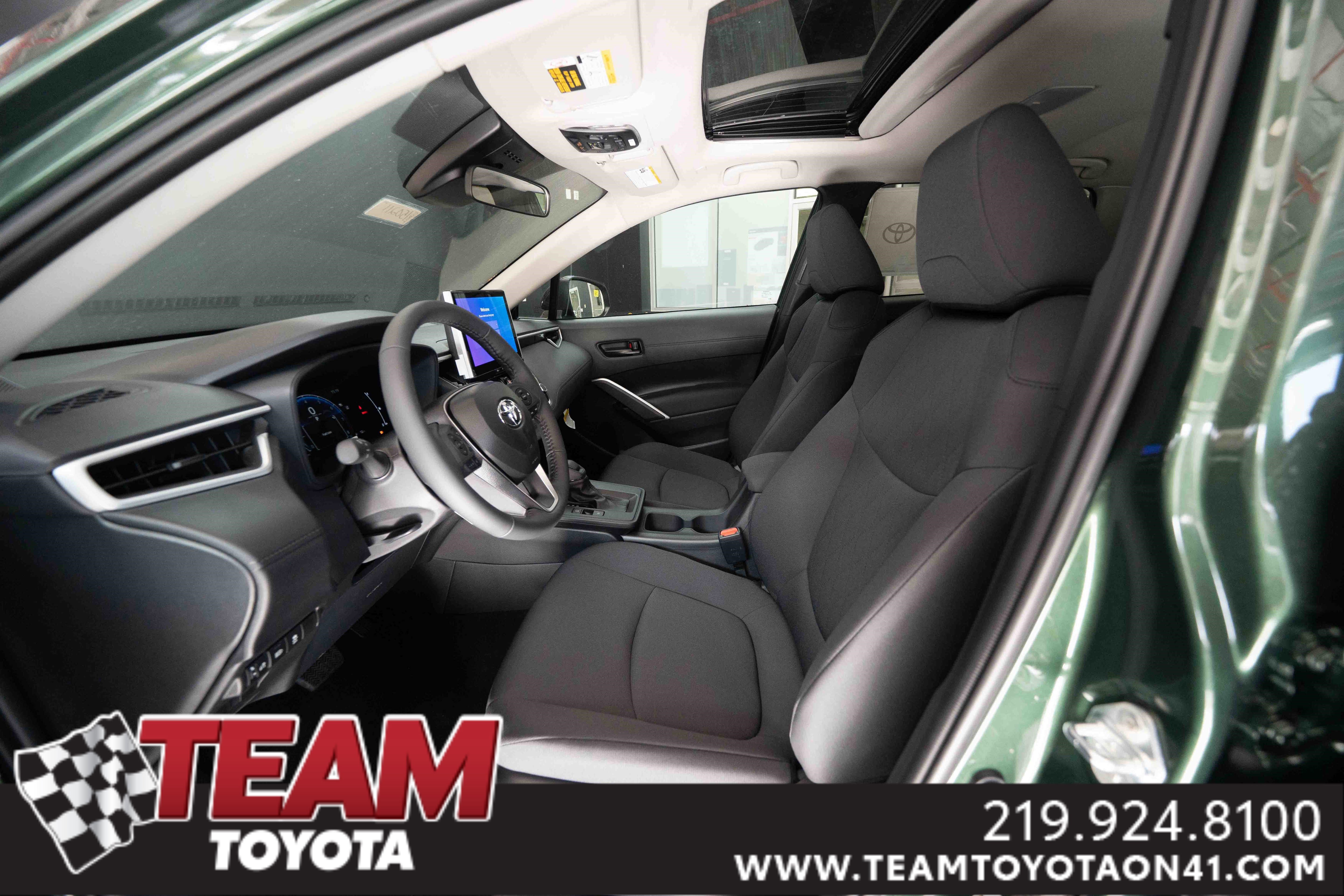 New 2026 Toyota Corolla Cross LE w/ Moonroof Package image 9