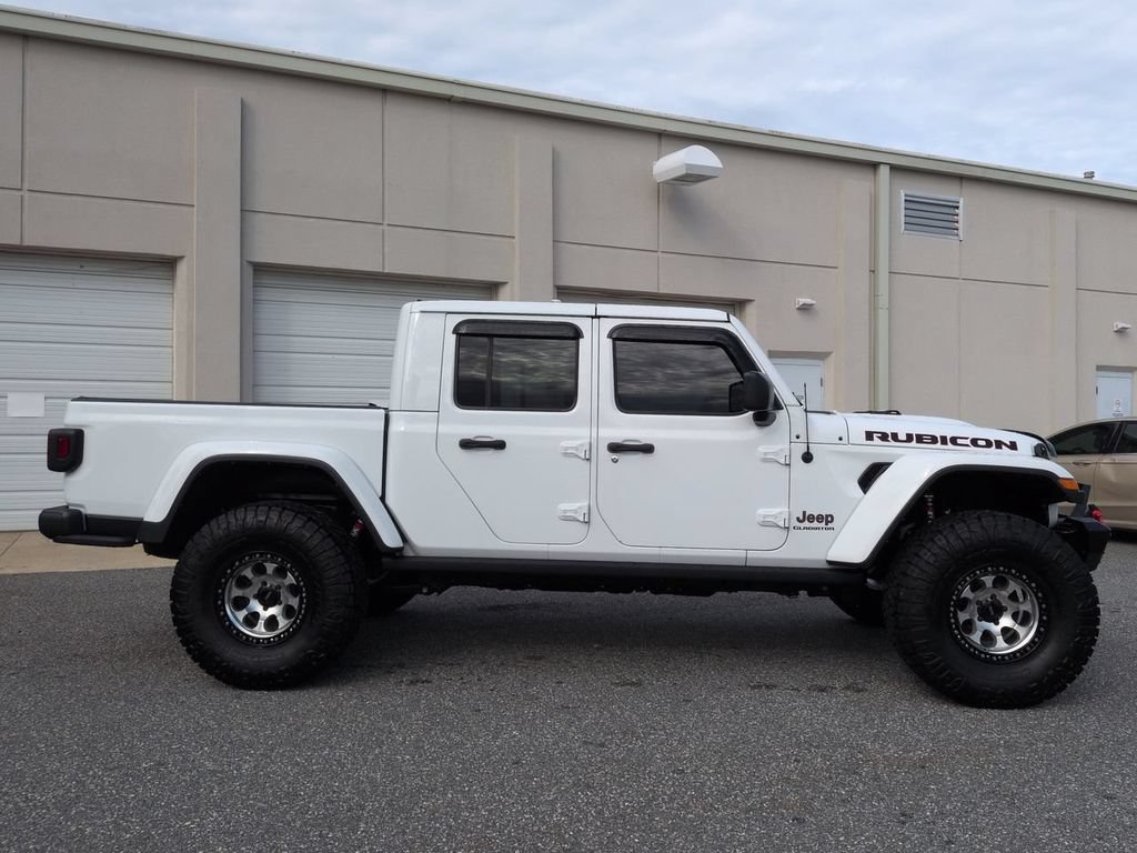 Used 2022 Jeep Gladiator Rubicon AWD/4WD image 2