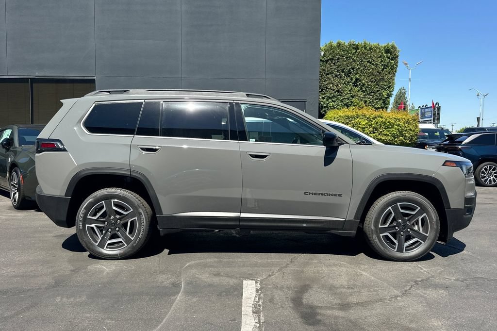 New 2026 Jeep Cherokee Laredo AWD/4WD image 3
