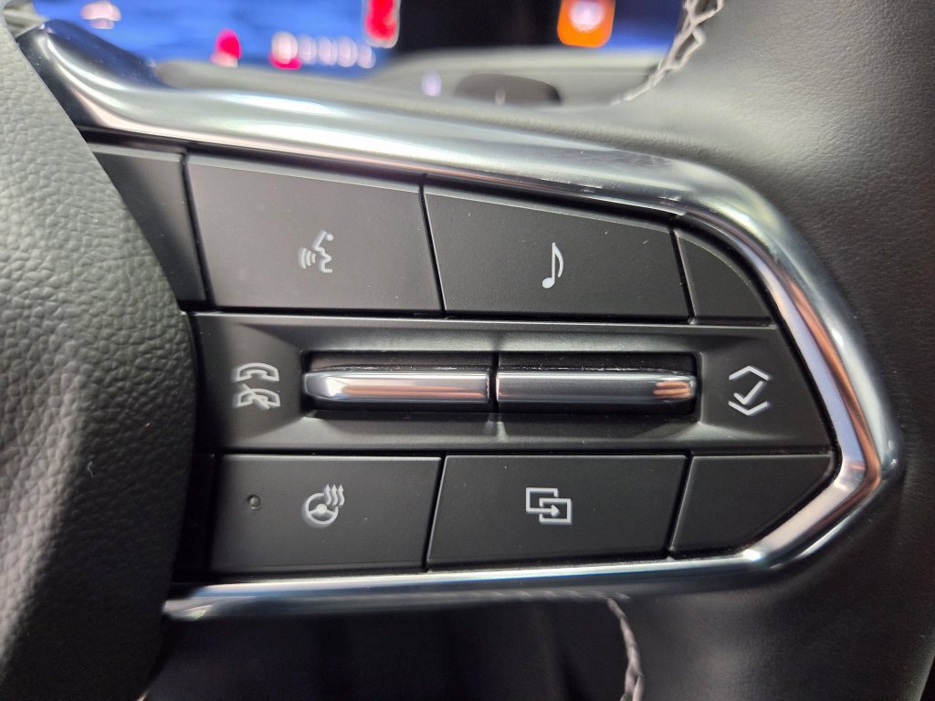 Used 2026 Chevrolet Traverse High Country w/ LPO, Floor Liner Package AWD/4WD image 39
