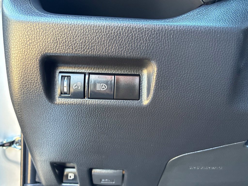 Used 2024 Toyota RAV4 LE AWD/4WD image 41