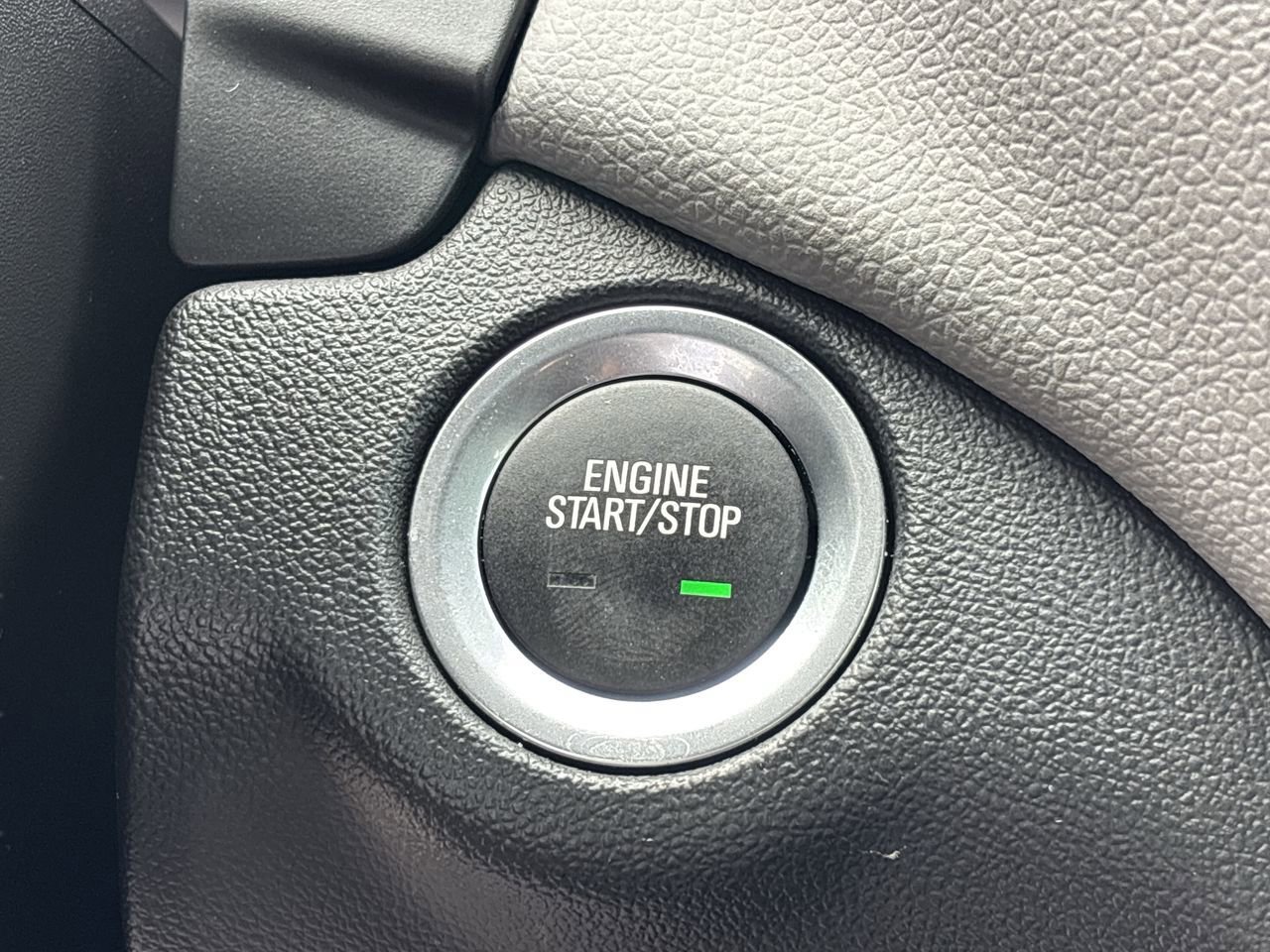 Used 2024 Chevrolet Equinox LS w/ LS Convenience Package FWD image 27