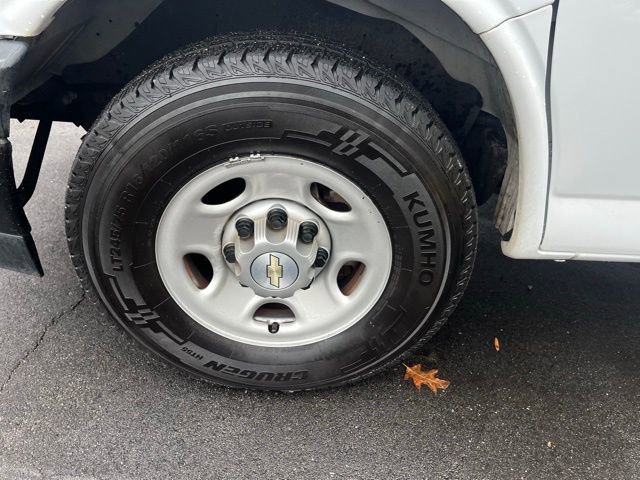 Used 2021 Chevrolet Express 2500 image 23