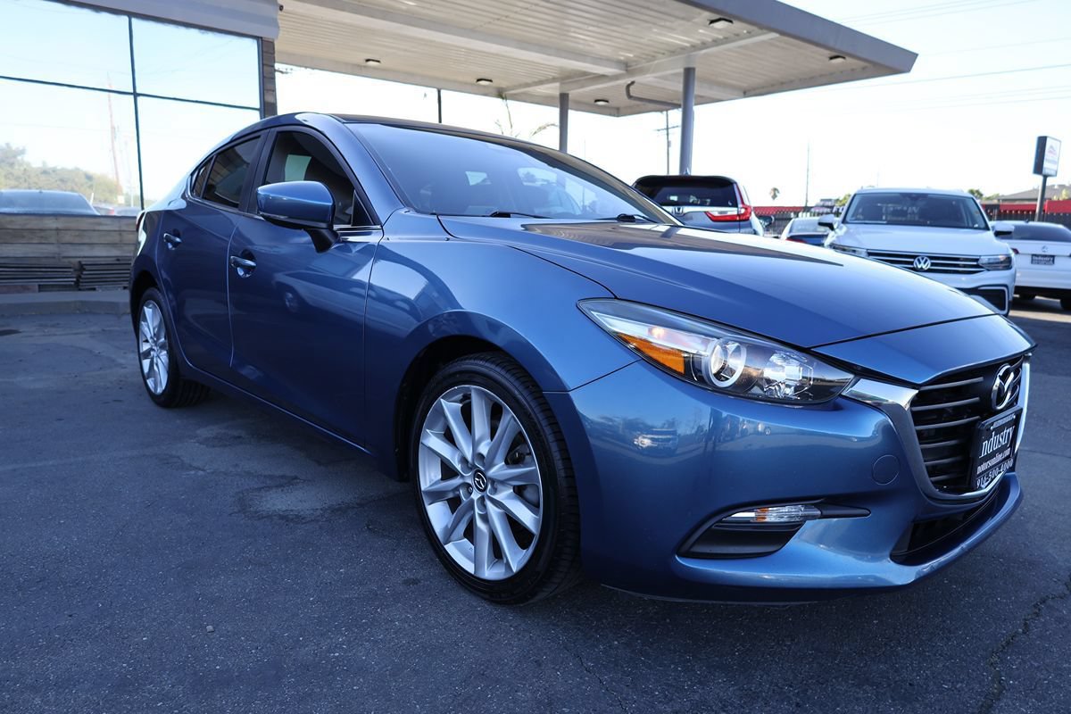 Used 2017 MAZDA MAZDA3 Touring w/ Popular Equipment Package FWD image 35