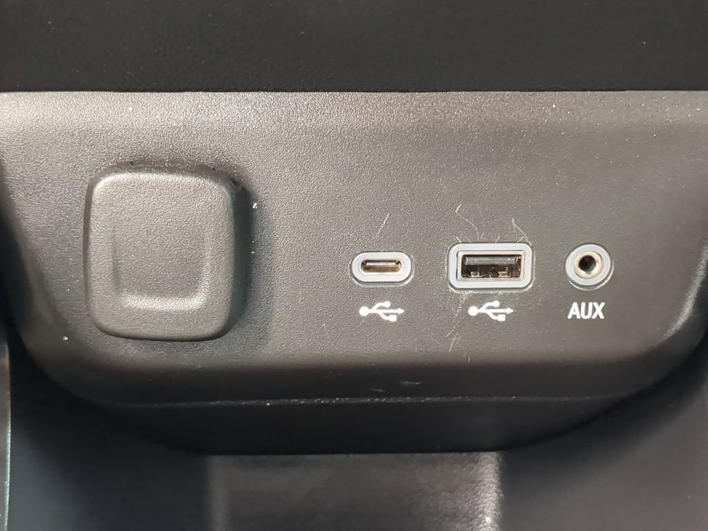 Used 2021 Chevrolet TrailBlazer ACTIV w/ Sun and Liftgate Package image 24