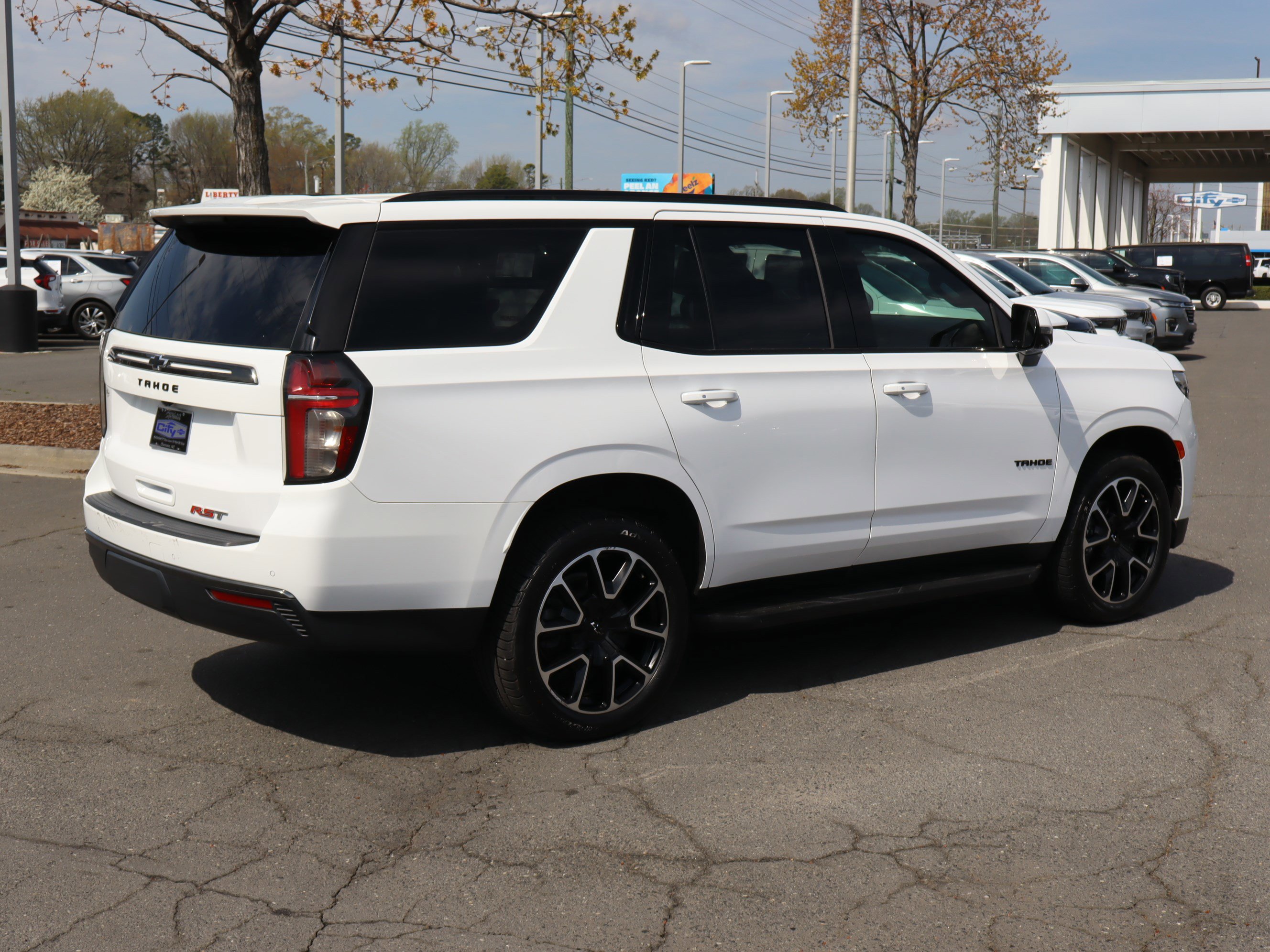 Used 2021 Chevrolet Tahoe RST w/ Luxury Package image 10