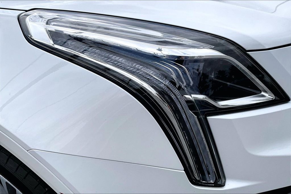 Certified 2024 Cadillac XT5 Premium Luxury FWD image 25