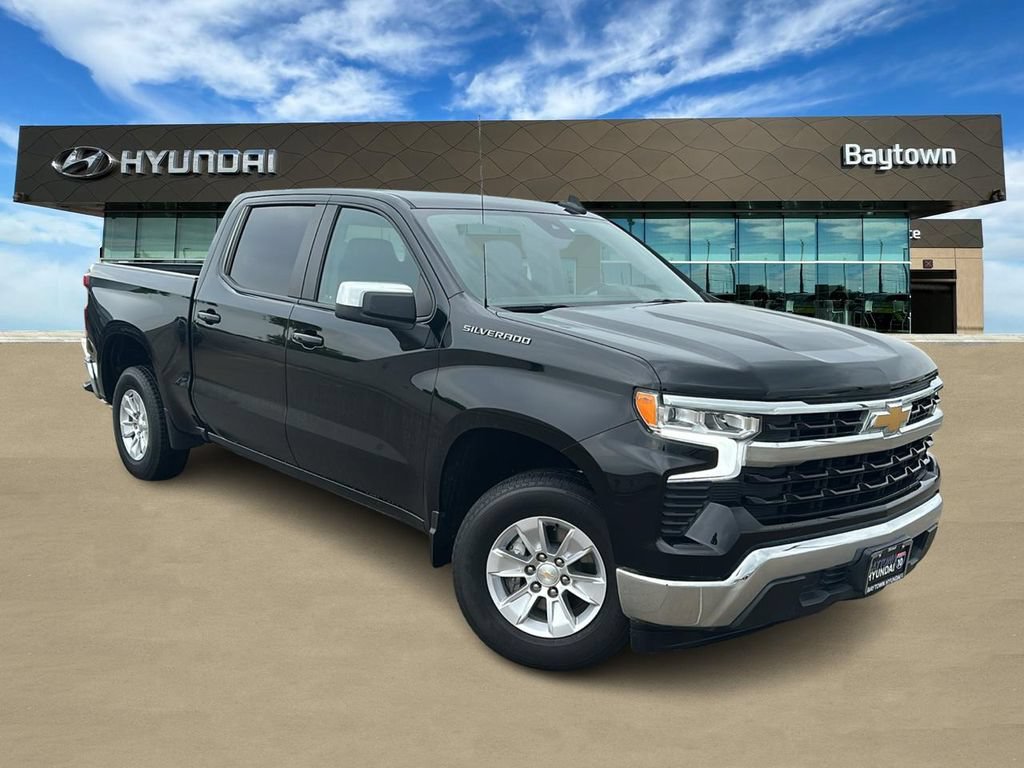 Used 2025 Chevrolet Silverado 1500 LT RWD image 1