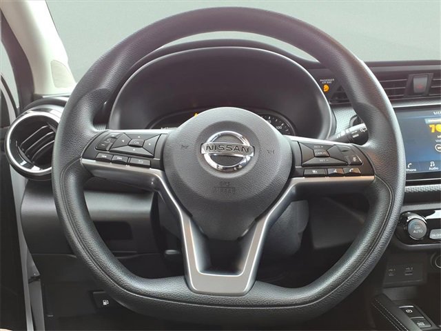 Used 2021 Nissan Kicks SV image 15