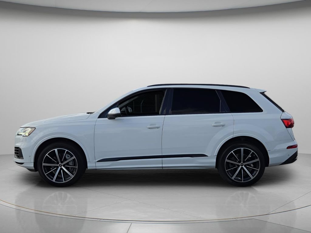 Used 2023 Audi Q7 3.0T Premium Plus w/ Premium Plus Package AWD/4WD image 3