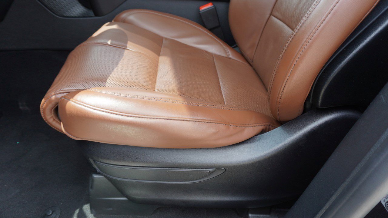 Used 2021 Lincoln Aviator Grand Touring w/ Equipment Group 302A AWD/4WD image 25