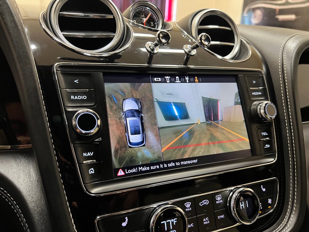 Used 2019 Bentley Bentayga image 37