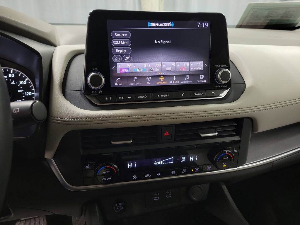 Used 2024 Nissan Rogue SV w/ SV Premium Package image 15