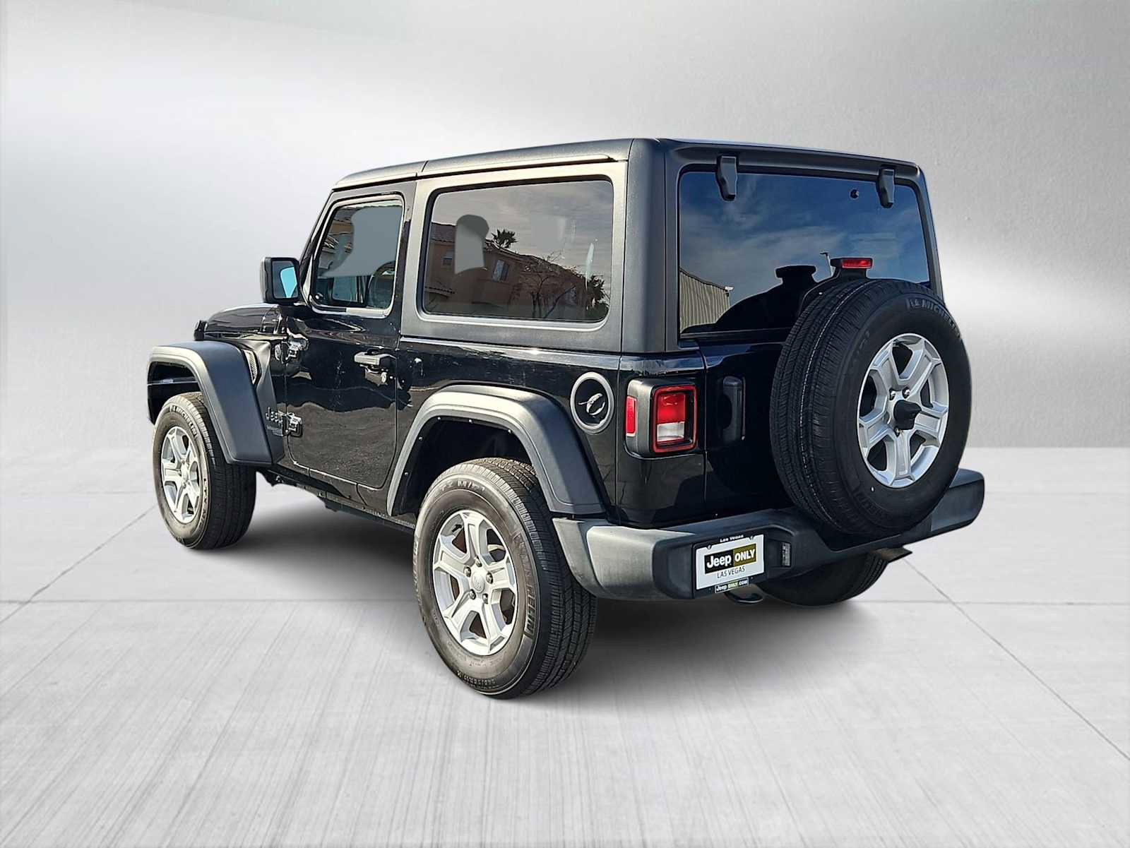 Used 2021 Jeep Wrangler Sport S image 6