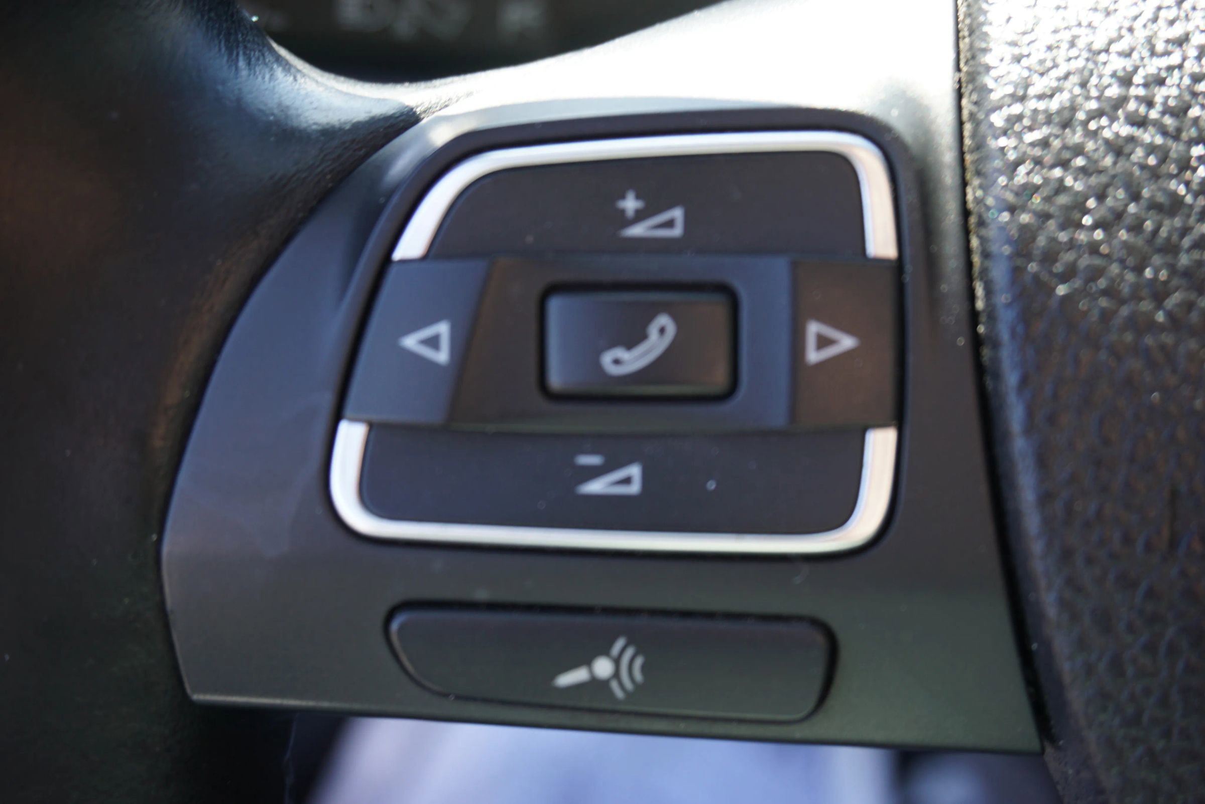 Used 2012 Volkswagen Jetta TDI image 25