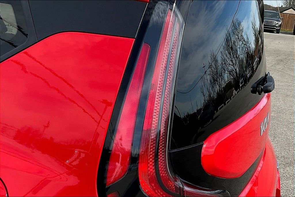 Used 2023 Kia Soul EX FWD image 32