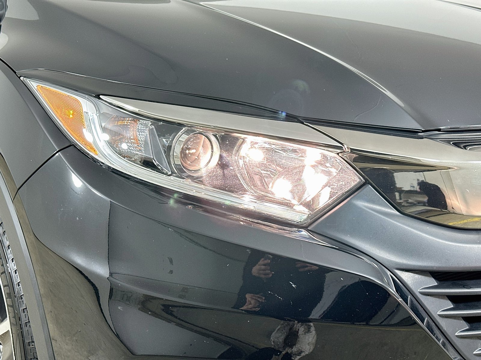 Used 2022 Honda HR-V EX image 9