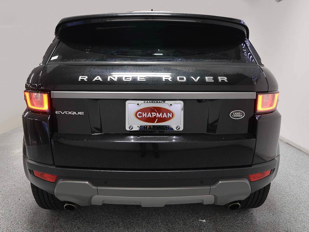 Used 2017 Land Rover Range Rover Evoque SE AWD/4WD image 4