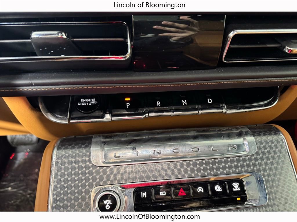 Certified 2025 Lincoln Aviator Black Label w/ Jet Appearance Package image 45