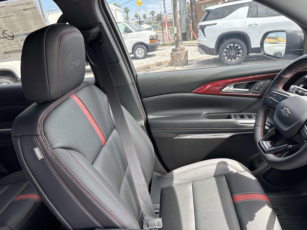 New 2026 Chevrolet Traverse RS FWD image 11