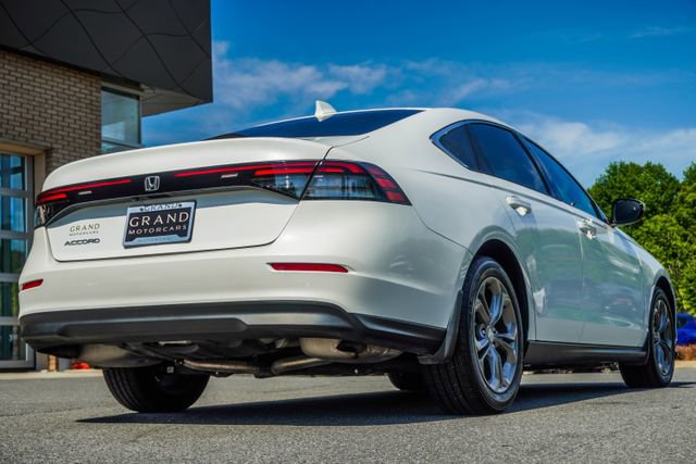 Used 2023 Honda Accord EX image 12