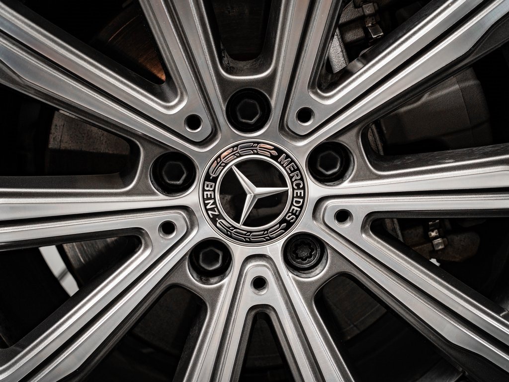 Certified 2025 Mercedes-Benz GLC 300 GLC 300 image 8