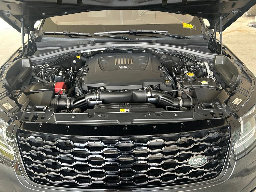 Used 2019 Land Rover Range Rover Velar R-Dynamic SE AWD/4WD image 13