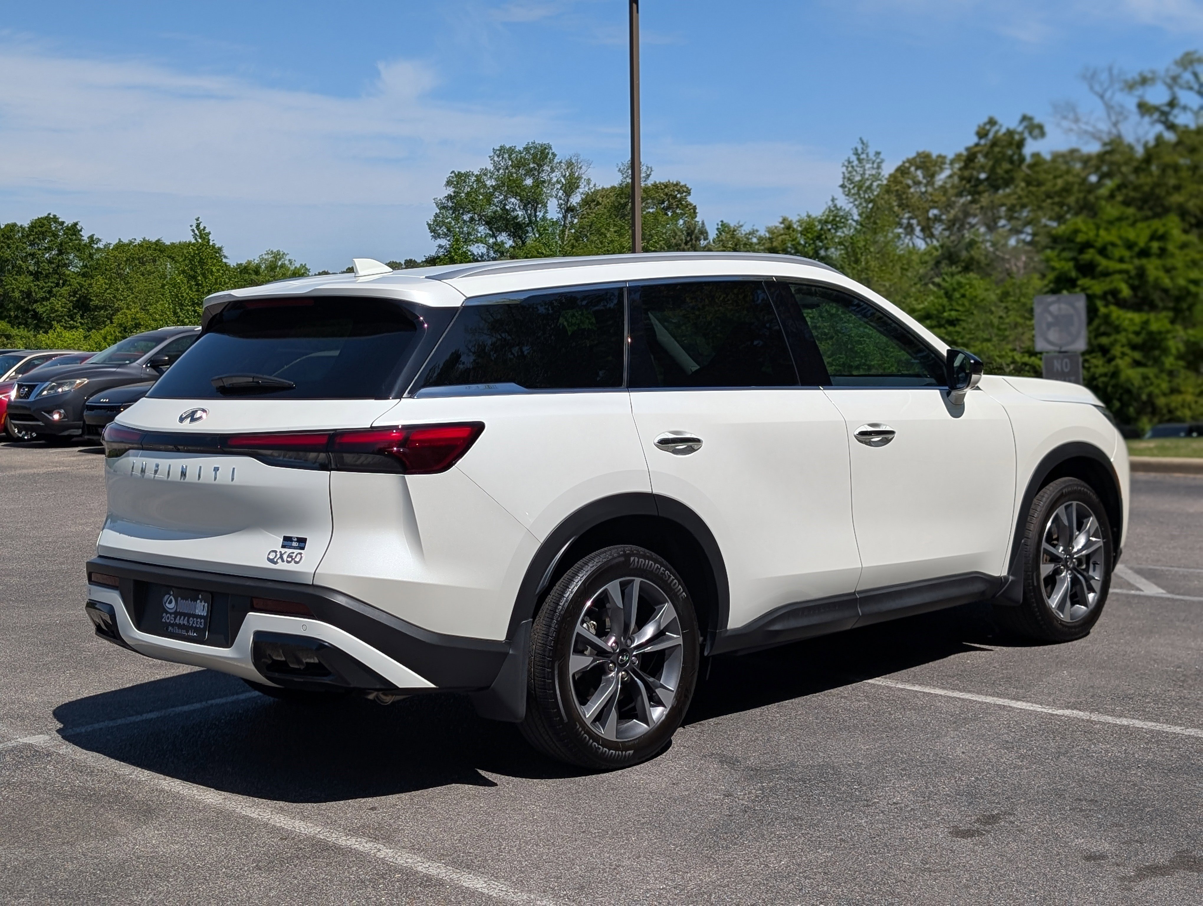 Used 2025 INFINITI QX60 Luxe FWD image 9